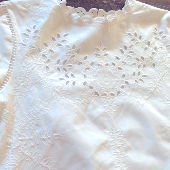Crisp Embroidered Cutout White Cotton Top, Small, EUC - Picture 2 of 7